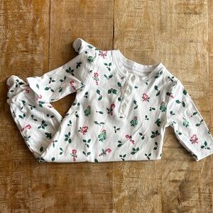 Petidoux baby girl holiday footie size 0-3m